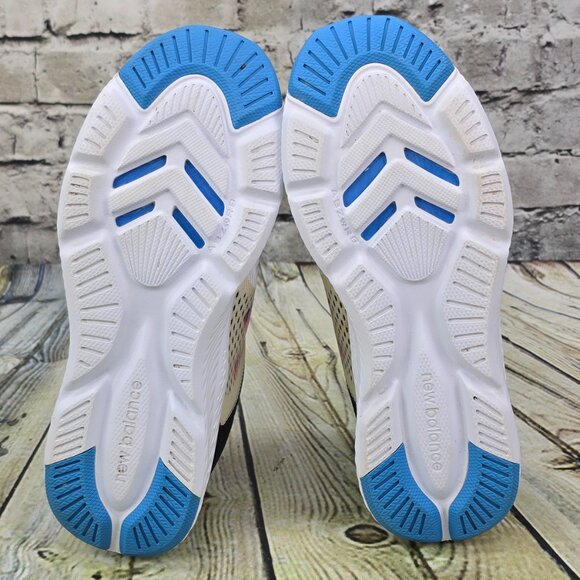 New Balance DRFT Women’s Athletic Running Shoes Size 9 White Purple WDRFTRW1 - Picture 8 of 9